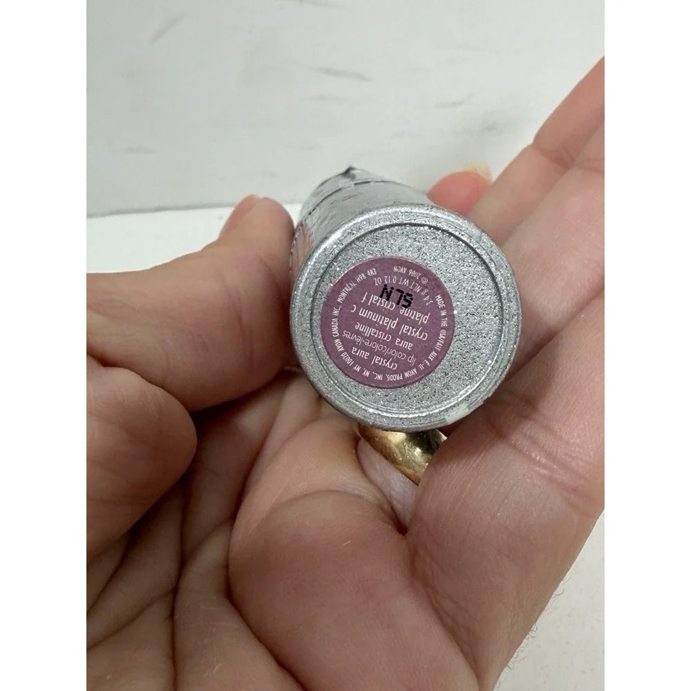 Avon Crystal Aura Lipstick - Crystal Platinum 2006 Rare Discontinued NEW Sealed‎